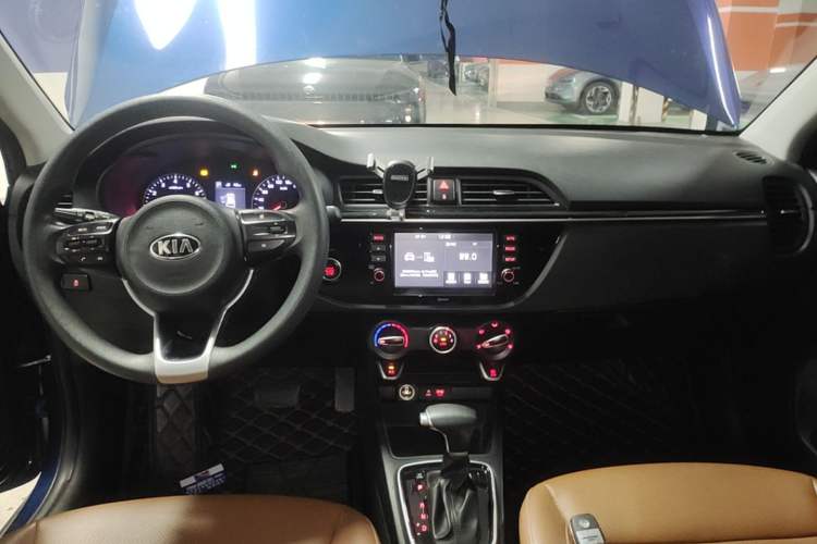 Used Kia KX Cross 2017 1.4L AT GLS Audio And AC Panel