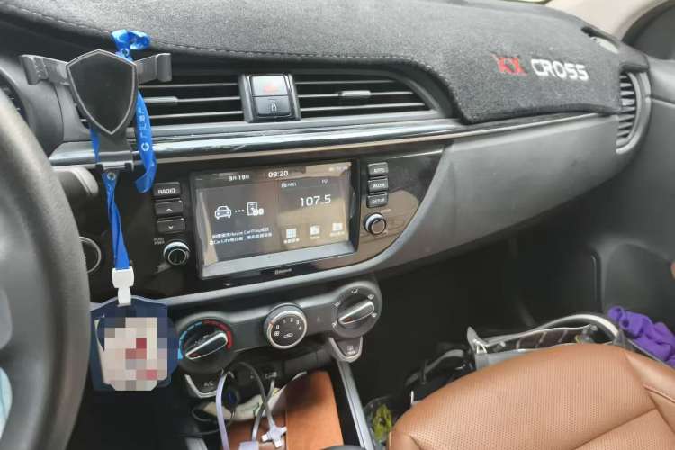 Used Kia KX Cross 2017 1.4L AT GLS Audio And AC Panel