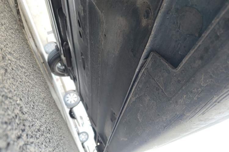 Used Kia KX Cross 2017 1.4L AT GLS Chassis Front Left