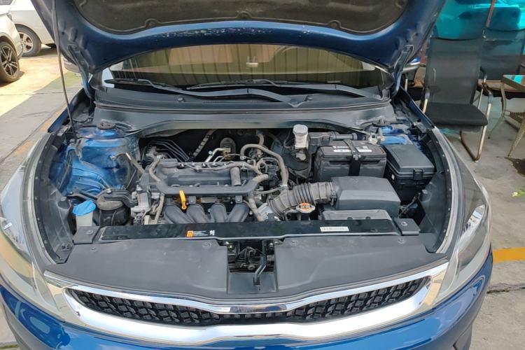 Used Kia KX Cross 2017 1.4L AT GLS Engine Bay