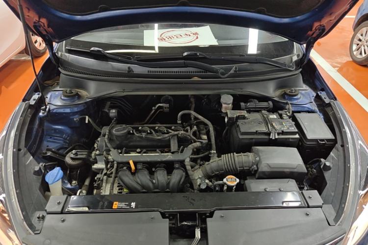 Used Kia KX Cross 2017 1.4L AT GLS Engine Bay