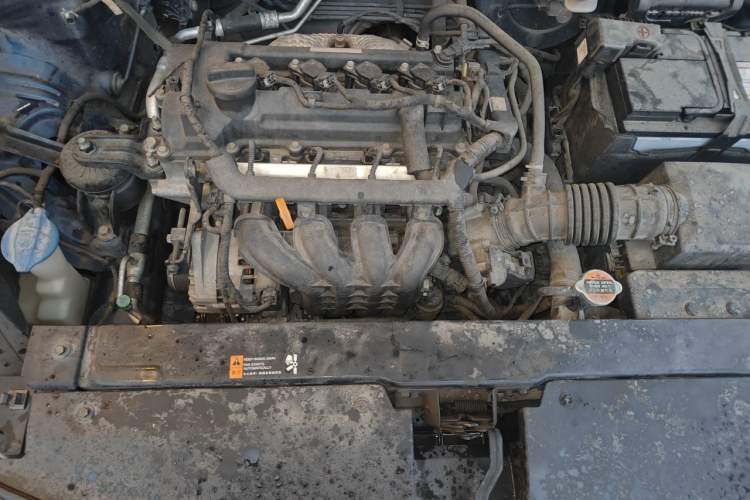 Used Kia KX Cross 2017 1.4L AT GLS Engine Bay