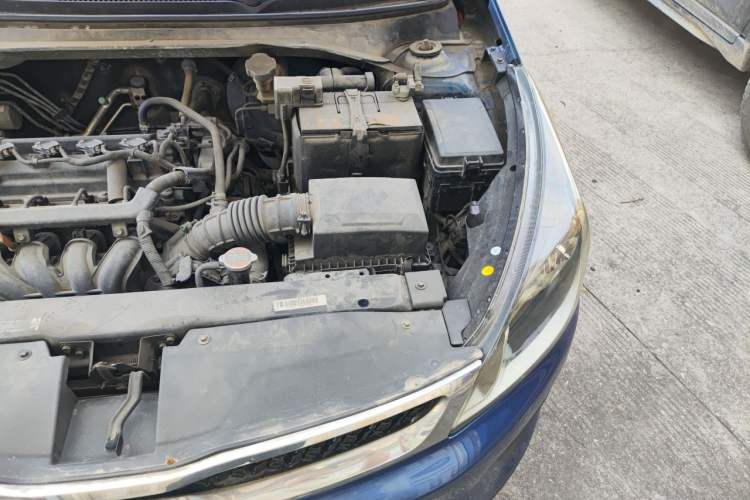 Used Kia KX Cross 2017 1.4L AT GLS Engine Bay Left