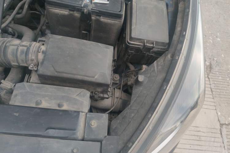 Used Kia KX Cross 2017 1.4L AT GLS Engine Bay Left