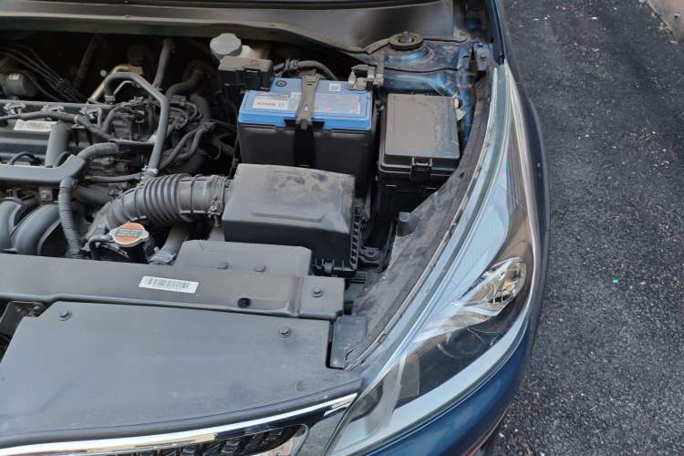 Used Kia KX Cross 2017 1.4L MT GLS Engine Bay Left