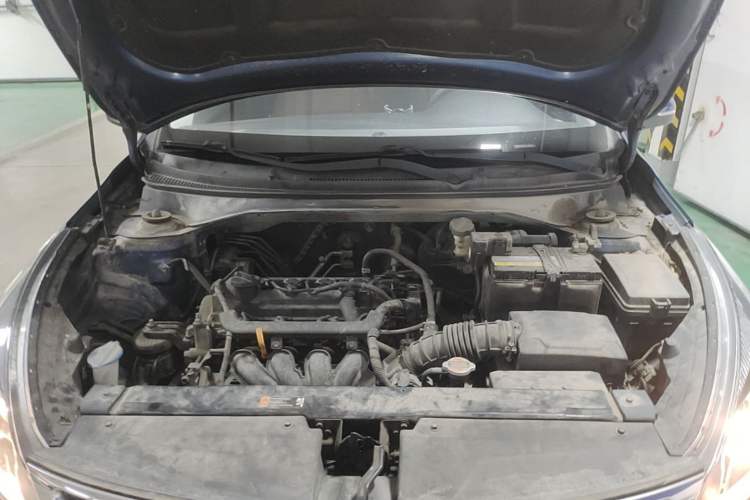 Used Kia KX Cross 2017 1.4L AT GLS Engine Bay