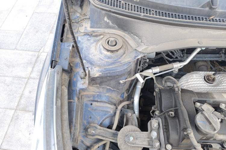 Used Kia KX Cross 2017 1.4L AT GLS Engine Bay Right