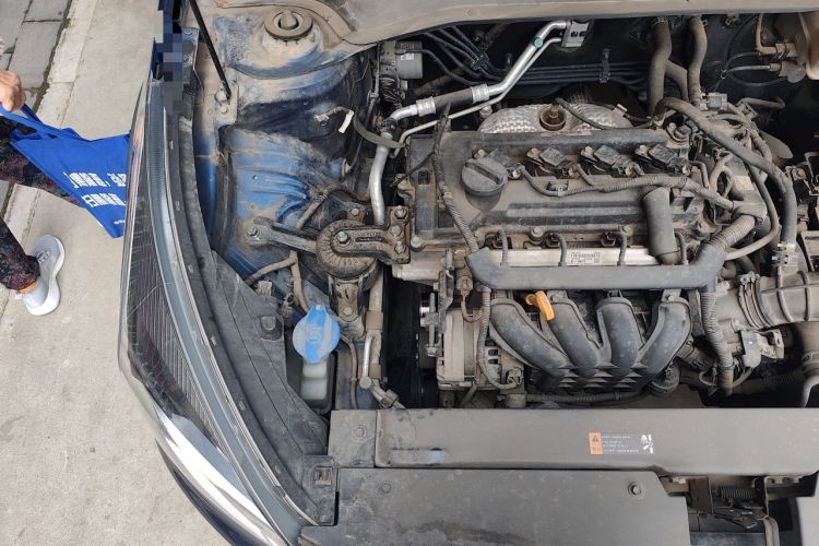 Used Kia KX Cross 2017 1.4L AT GLS Engine Bay Right