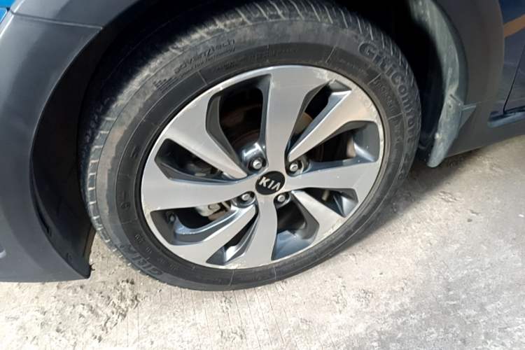 Used Kia KX Cross 2017 1.4L AT GLS Exterior 1