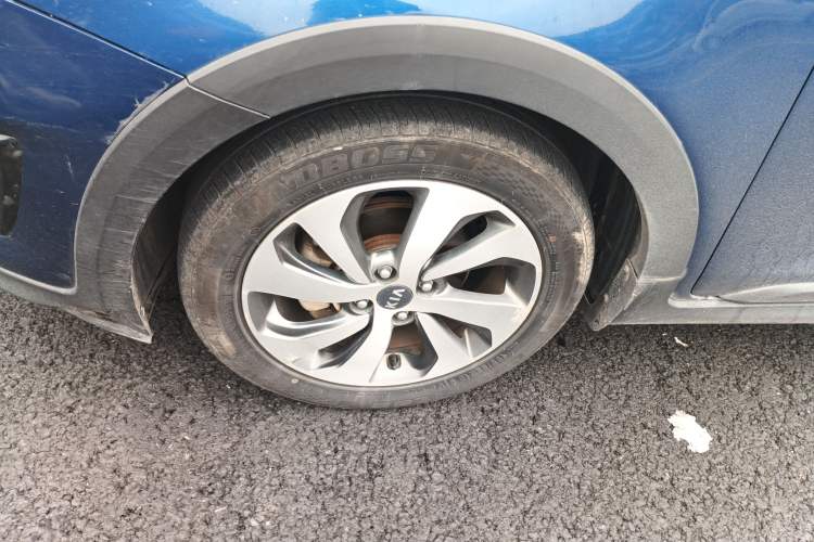Used Kia KX Cross 2017 1.4L AT GLS Exterior 4