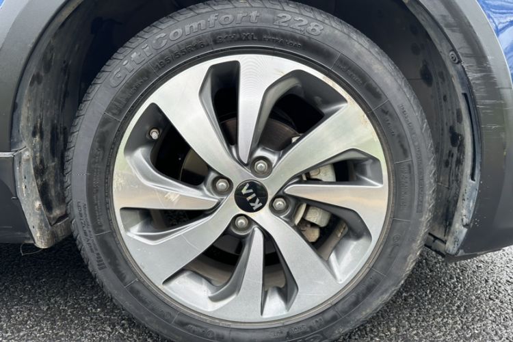 Used Kia KX Cross 2017 1.4L AT GLS Exterior 5