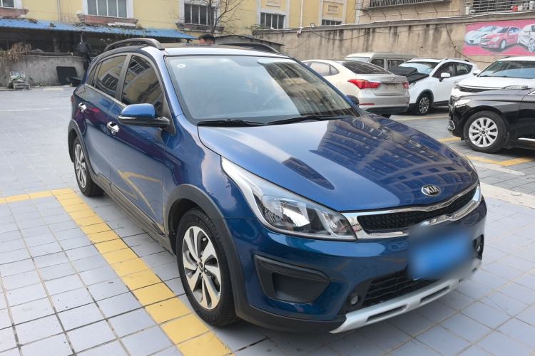 Used Kia KX Cross 2017 1.4L MT GLS Front Right 45 Deg