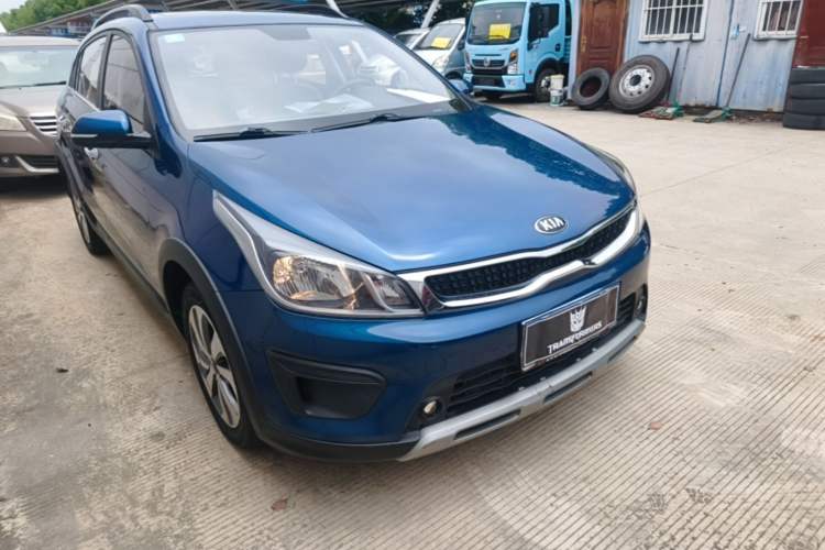 Used Kia KX Cross 2017 1.4L AT GLS Front Right 45 Deg