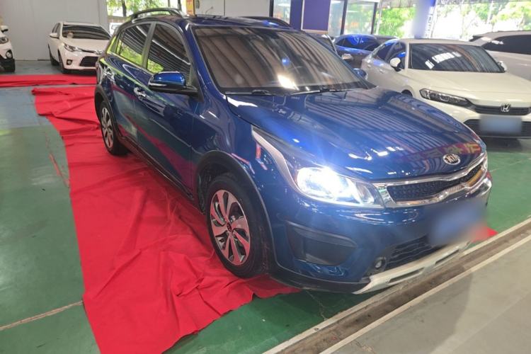 Used Kia KX Cross 2017 1.4L AT GLS Front Right 45 Deg