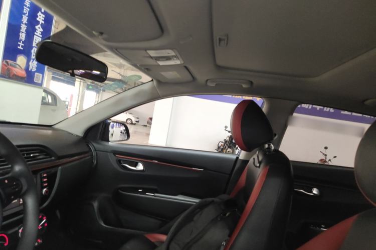 Used Kia KX Cross 2017 1.4L AT GLS Headliner