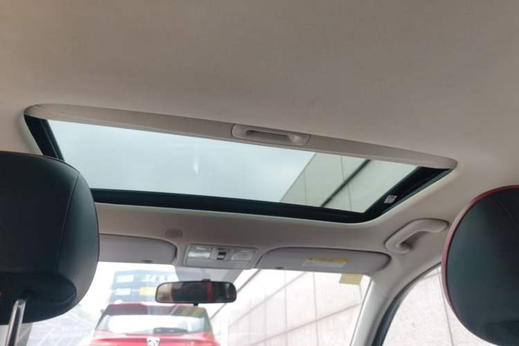 Used Kia KX Cross 2017 1.4L AT GLS Headliner