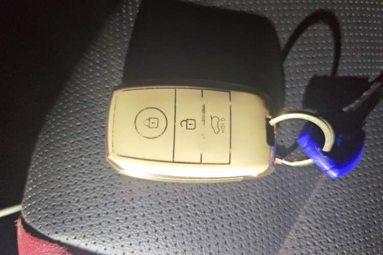 Used Kia KX Cross 2017 1.4L AT GLS Interior 1