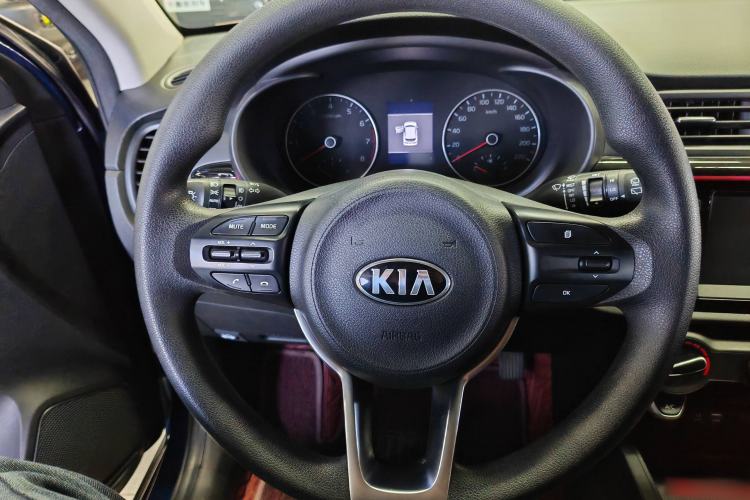 Used Kia KX Cross 2017 1.4L AT GLS Interior 1