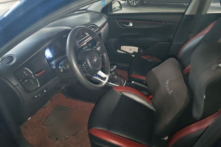 Used Kia KX Cross 2017 1.4L AT GLS Left Front Seat