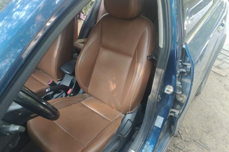 Used Kia KX Cross 2017 1.4L AT GLS Left Front Seat