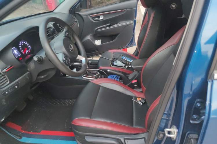 Used Kia KX Cross 2017 1.4L AT GLS Left Front Seat