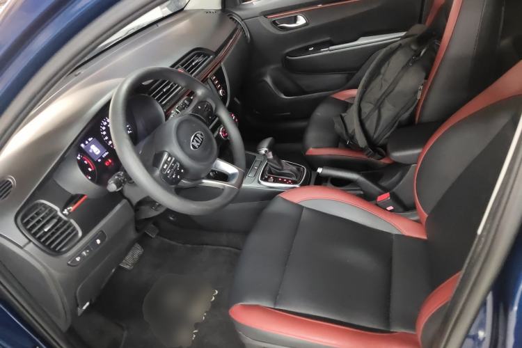 Used Kia KX Cross 2017 1.4L AT GLS Left Front Seat