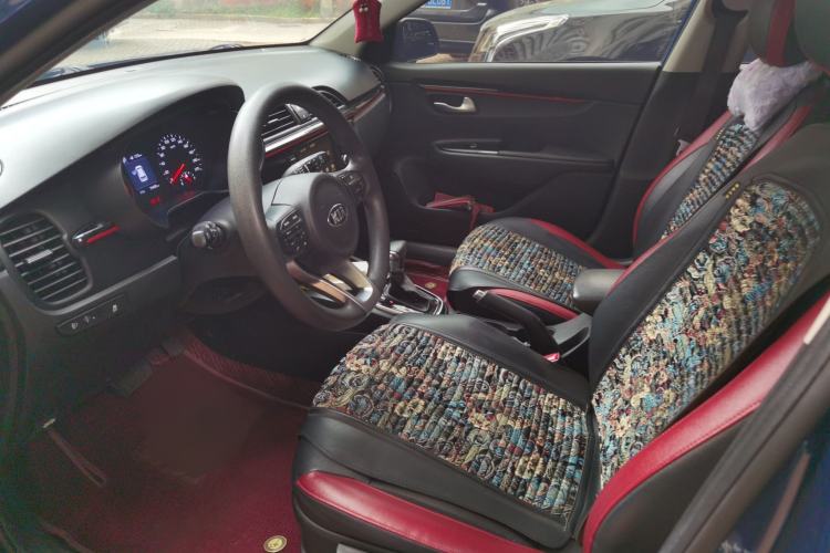 Used Kia KX Cross 2017 1.4L AT GLS Left Front Seat