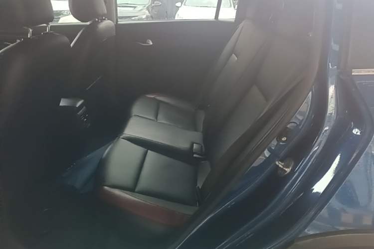 Used Kia KX Cross 2017 1.4L AT GLS Left Rear Seat