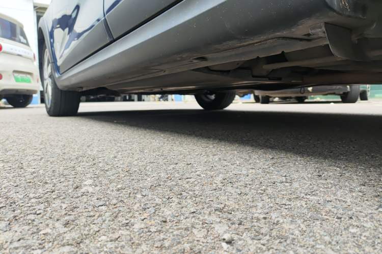 Used Kia KX Cross 2017 1.4L AT GLS Left Side Sill