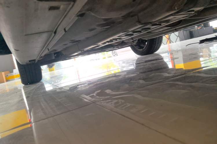 Used Kia KX Cross 2017 1.4L AT GLS Left Side Sill