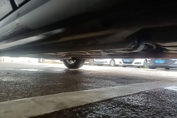 Used Kia KX Cross 2017 1.4L AT GLS Left Side Sill