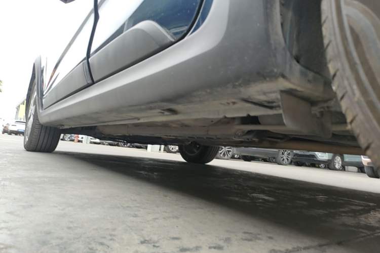 Used Kia KX Cross 2017 1.4L AT GLS Left Side Sill