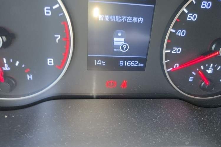 Used Kia KX Cross 2017 1.4L AT GLS Odometer Close Up