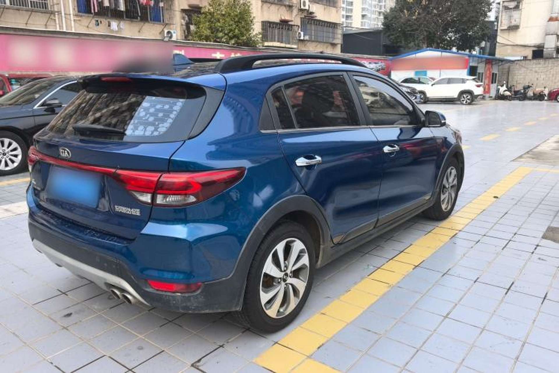 Used Kia KX Cross 2017 1.4L MT GLS Rear Right 45 Deg