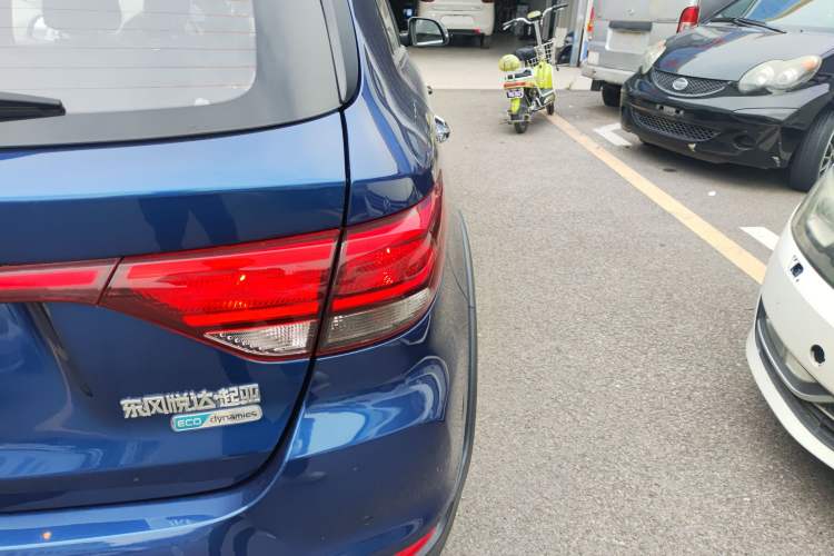 Used Kia KX Cross 2017 1.4L AT GLS Right Rear Taillight
