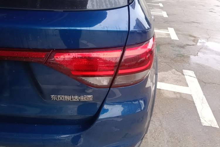 Used Kia KX Cross 2017 1.4L AT GLS Right Rear Taillight
