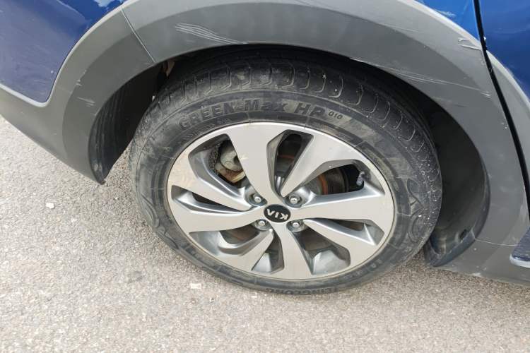Used Kia KX Cross 2017 1.4L AT GLS Right Rear Wheel Hub