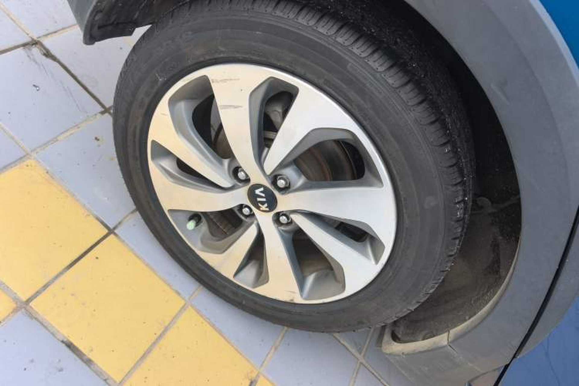 Used Kia KX Cross 2017 1.4L MT GLS Right Rear Wheel Hub