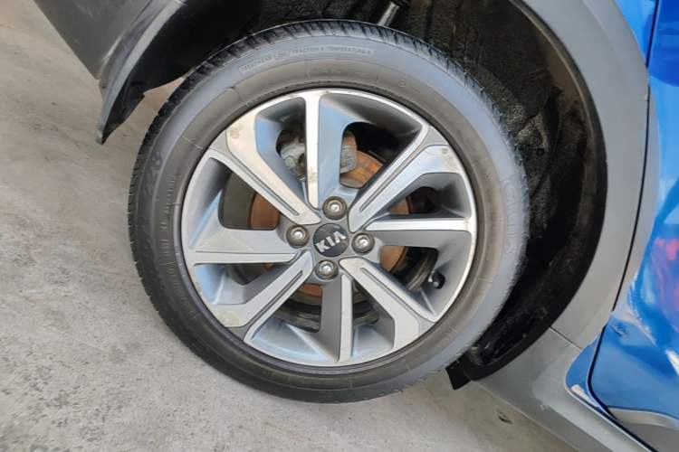 Used Kia KX Cross 2017 1.4L AT GLS Right Rear Wheel Hub