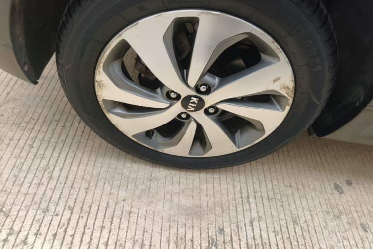 Used Kia KX Cross 2017 1.4L AT GLS Right Rear Wheel Hub