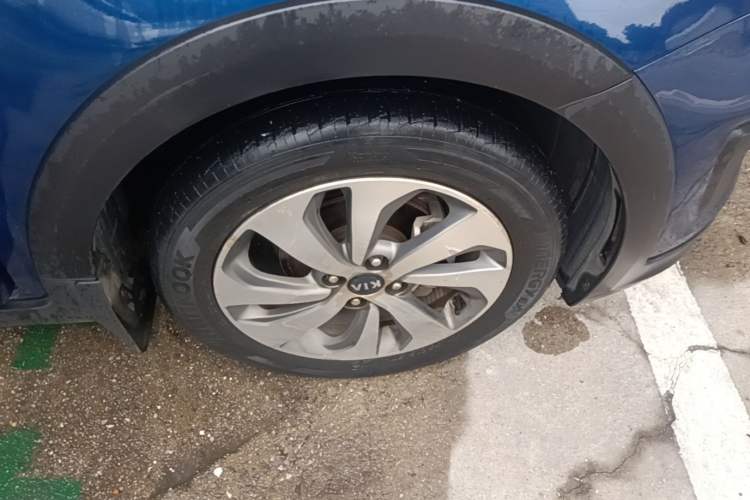Used Kia KX Cross 2017 1.4L AT GLS Right Rear Wheel Hub