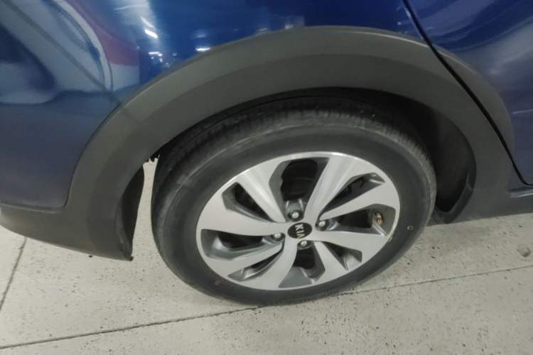 Used Kia KX Cross 2017 1.4L AT GLS Right Rear Wheel Hub