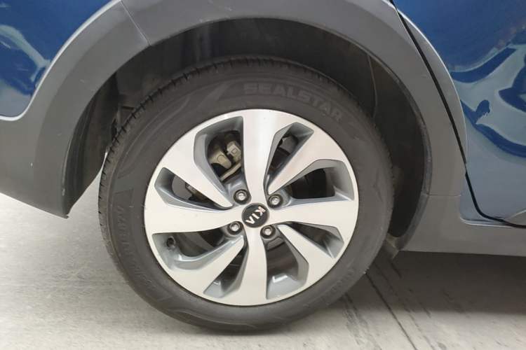 Used Kia KX Cross 2017 1.4L AT GLS Right Rear Wheel Hub