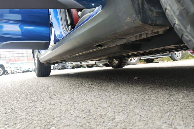Used Kia KX Cross 2017 1.4L AT GLS Right Side Sill