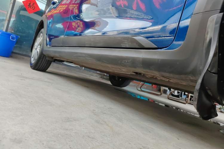 Used Kia KX Cross 2017 1.4L AT GLS Right Side Sill