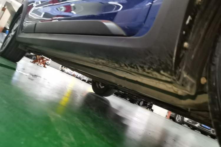 Used Kia KX Cross 2017 1.4L AT GLS Right Side Sill