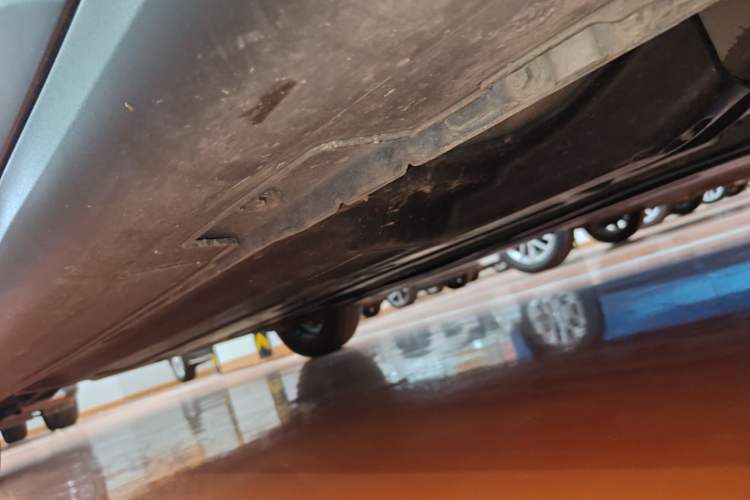 Used Kia KX Cross 2017 1.4L AT GLS Right Side Sill
