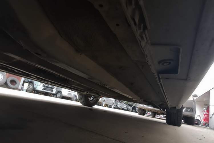 Used Kia KX Cross 2017 1.4L AT GLS Right Side Sill
