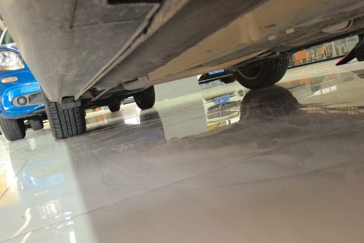 Used Kia KX Cross 2017 1.4L AT GLS Right Side Sill