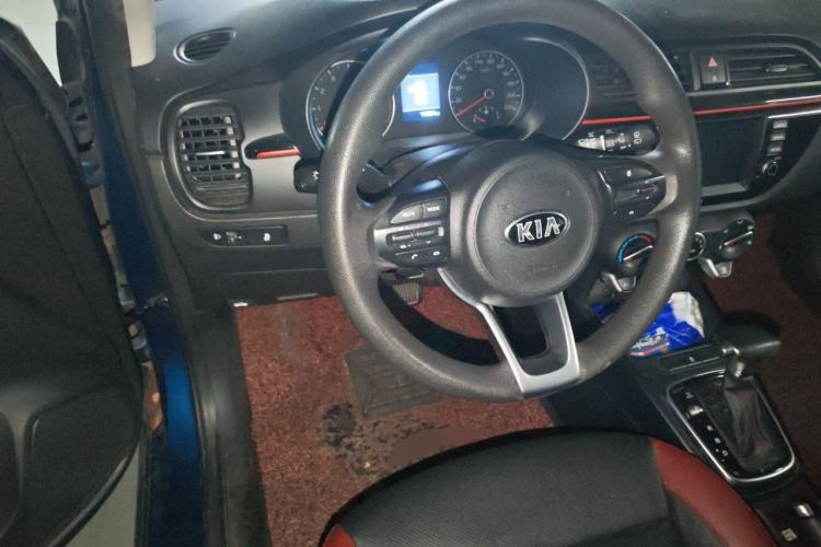 Used Kia KX Cross 2017 1.4L AT GLS Steering Wheel